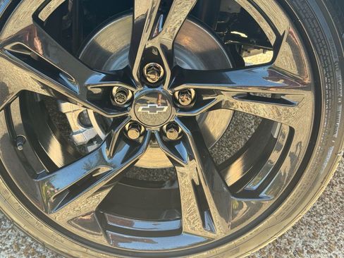 Used 2024 Chevrolet Camaro LT image 27