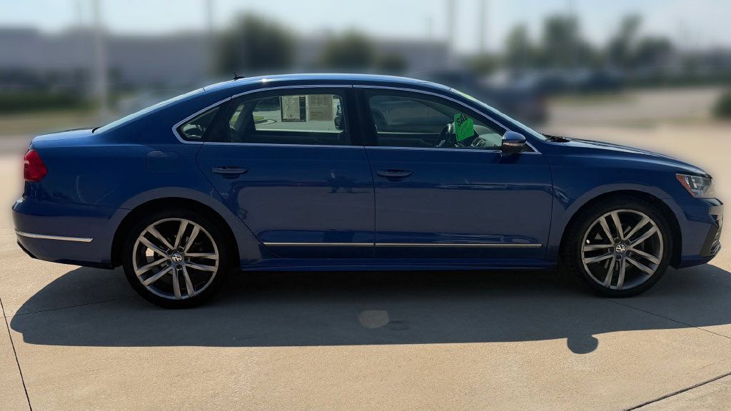 Used 2016 Volkswagen Passat 1.8T R-Line FWD image 6