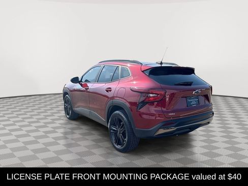Certified 2024 Chevrolet Trax ACTIV w/ Sunroof Package FWD image 9