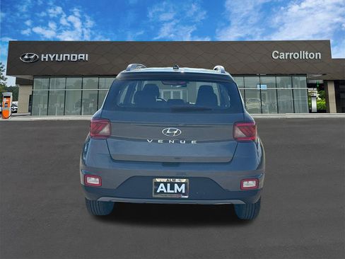 New 2026 Hyundai Venue SEL FWD image 7