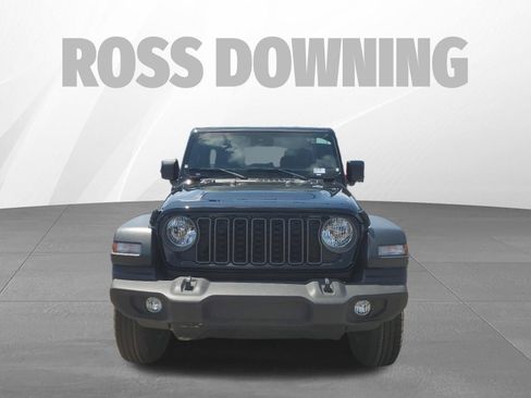 Used 2025 Jeep Wrangler Unlimited Sport AWD/4WD image 2