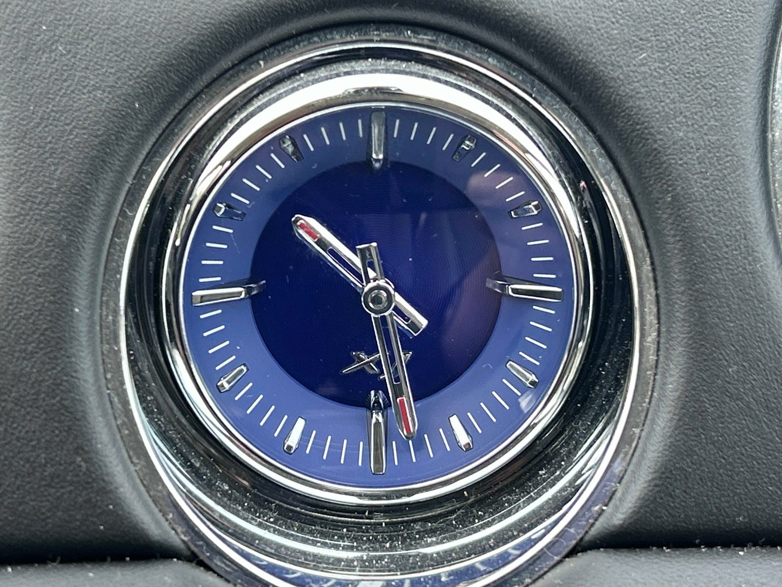 Used 2012 Jaguar XJ RWD image 36
