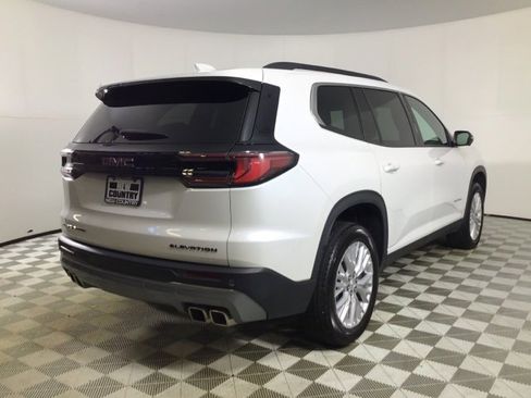 Used 2024 GMC Acadia Elevation w/ Luxury Package image 7