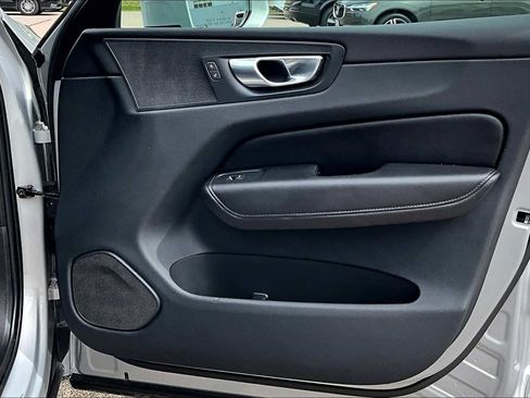 Certified 2023 Volvo XC60 B5 Plus image 21