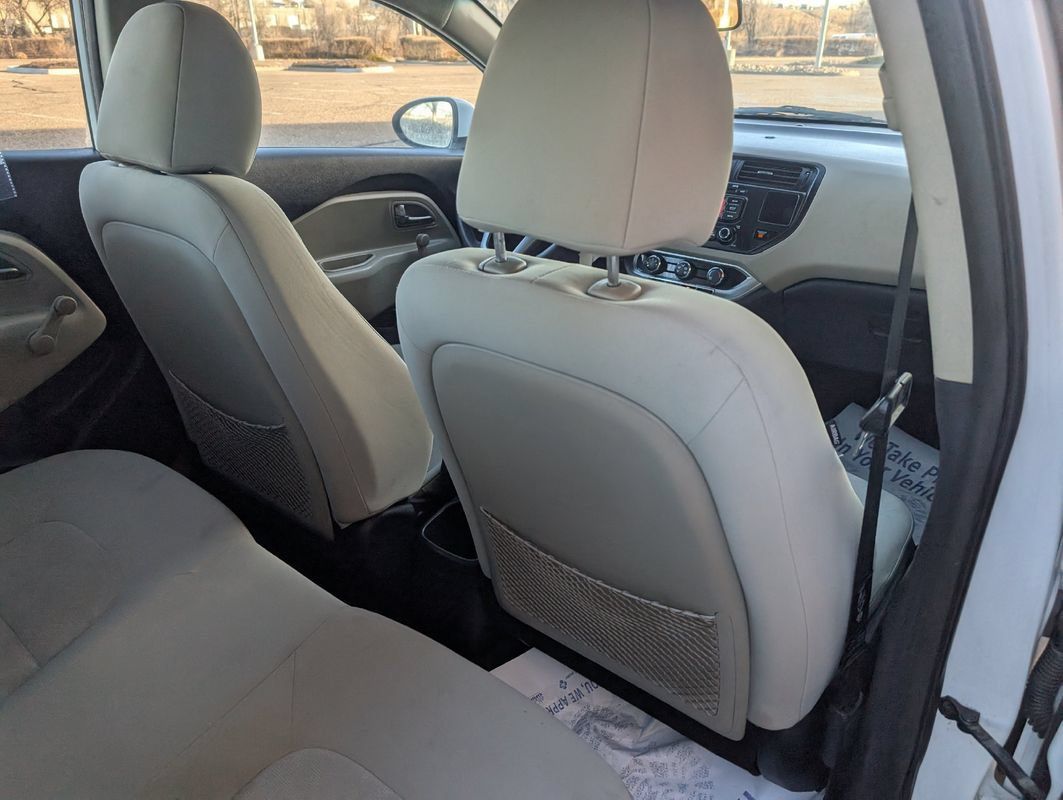 Used 2013 Kia Rio LX FWD image 19