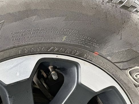 Used 2017 RAM 2500 Power Wagon image 33