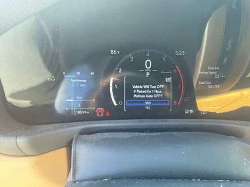 Used 2025 Lexus LX 600 4WD w/ Accessory Package (Z1) image 11