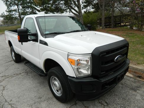 Used 2015 Ford F250 XL w/ Power Equipment Group image 3