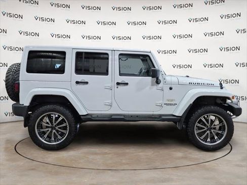 Used 2013 Jeep Wrangler Unlimited Sahara w/ Connectivity Group image 6