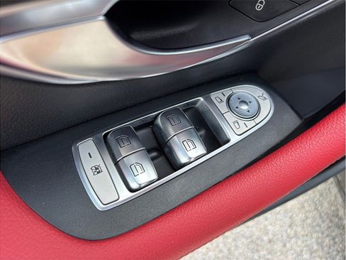 Used 2020 Mercedes-Benz E 450 4MATIC Cabriolet image 26