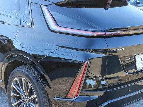 New 2026 Cadillac Lyriq Sport image 7