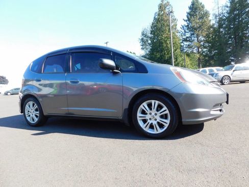Used 2011 Honda Fit image 1