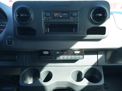 New 2025 Mercedes-Benz Sprinter 2500 image 25