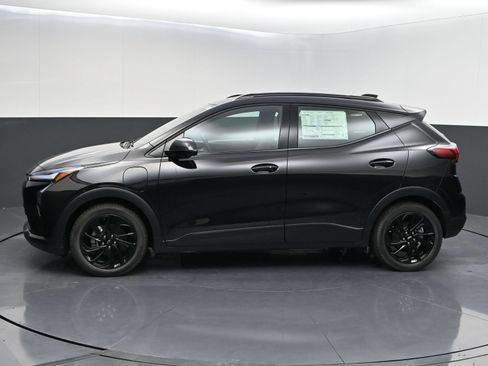 New 2027 Chevrolet Bolt RS w/ Technology Package FWD image 4