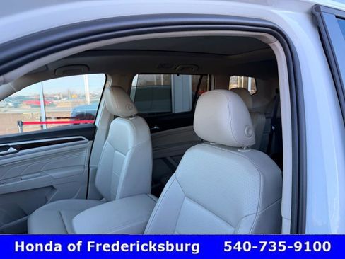 Used 2021 Volkswagen Atlas SE w/ Panoramic Sunroof Package image 30