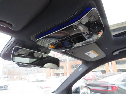 Used 2024 Mercedes-Benz GLC 300 4MATIC image 15