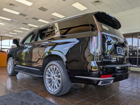 Certified 2024 Cadillac Escalade Premium Luxury AWD/4WD image 3