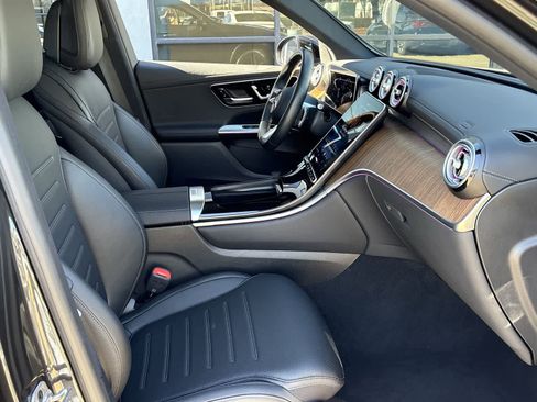 Used 2025 Mercedes-Benz GLC 300 w/ AMG Line image 13