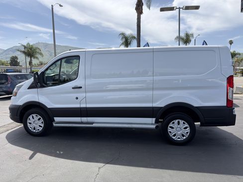 Used 2024 Ford Transit 250 Low Roof w/ Exterior Upgrade Package RWD image 6