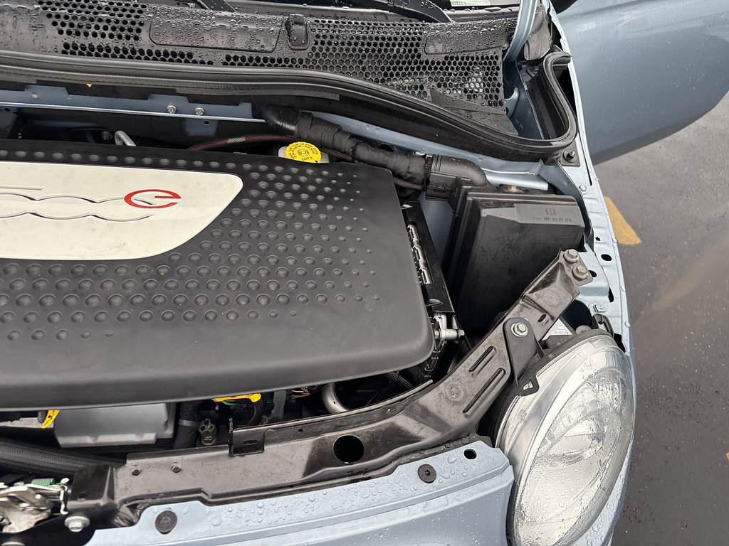 Used 2015 FIAT 500 e FWD image 31