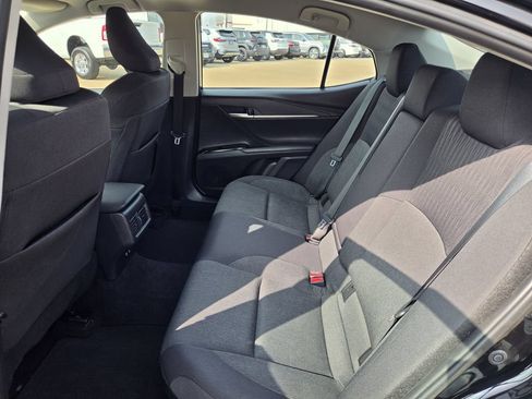 Used 2025 Toyota Camry LE w/ Convenience Package FWD image 29