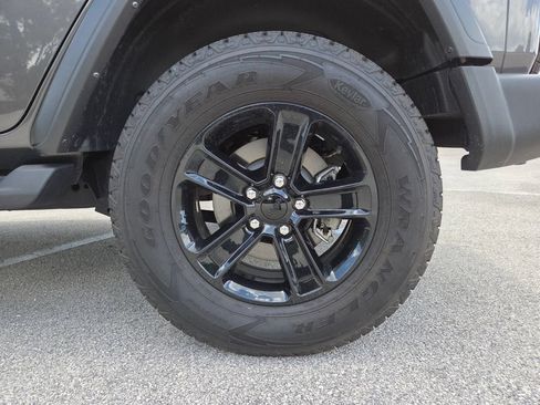 Used 2023 Jeep Wrangler Unlimited Sport AWD/4WD image 21