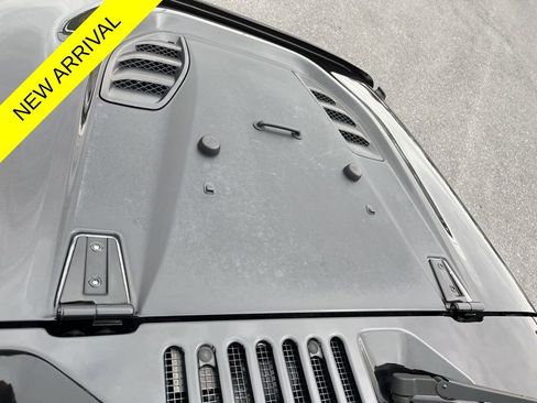 Used 2017 Jeep Wrangler Unlimited Rubicon image 23