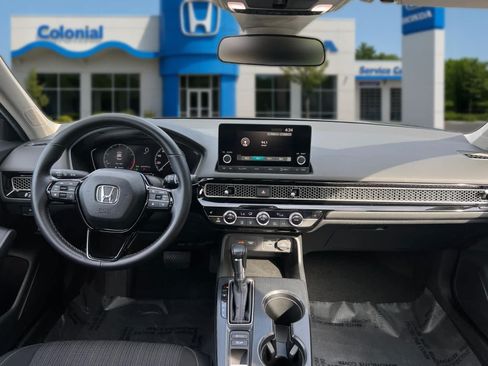 Used 2024 Honda Civic EX image 31