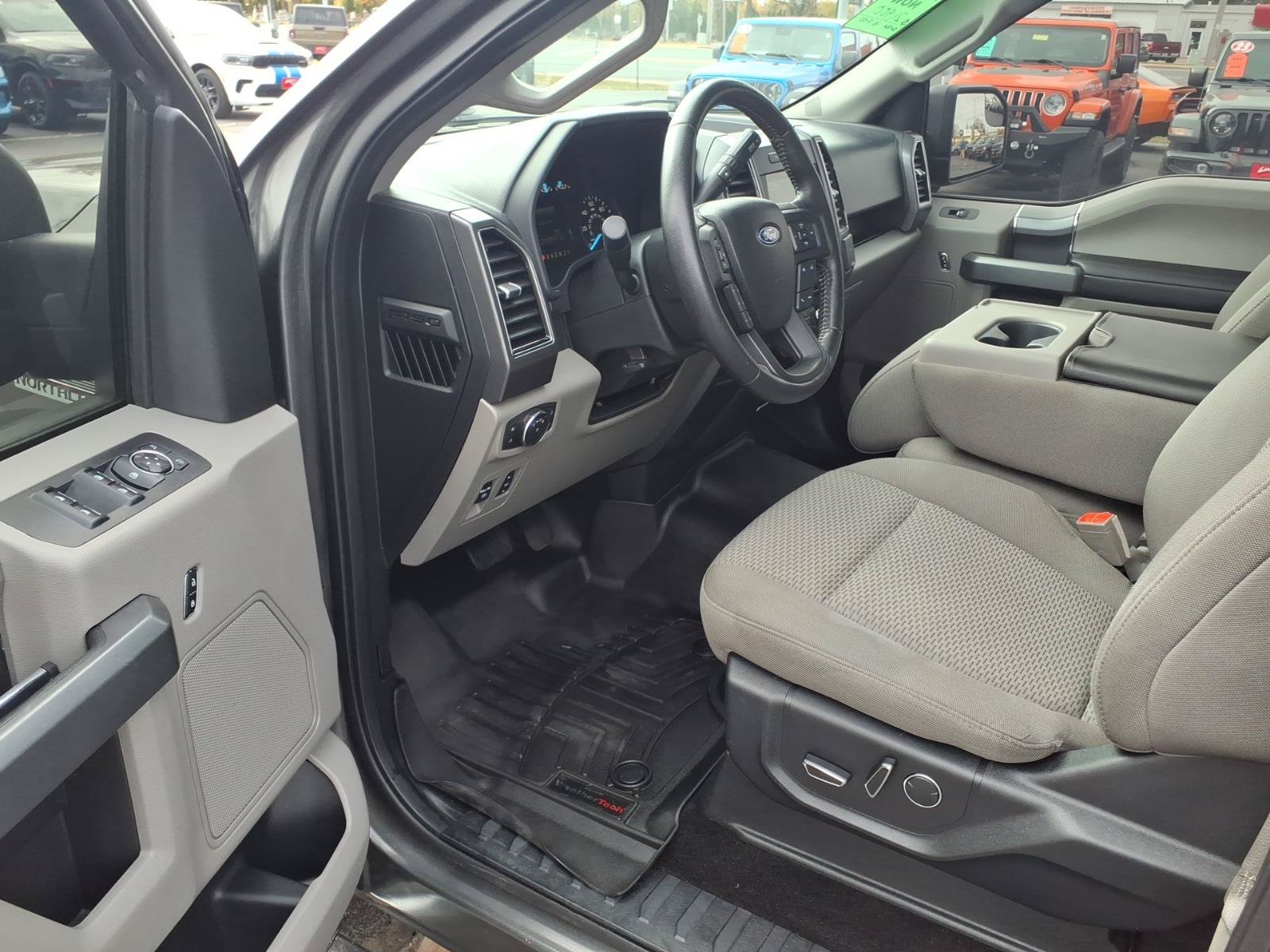 Used 2018 Ford F150 XLT w/ Equipment Group 302A Luxury AWD/4WD image 10