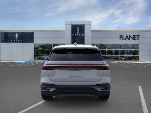 New 2026 Lincoln Nautilus Premier AWD/4WD image 5