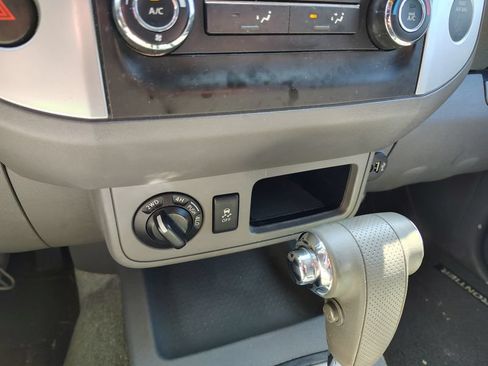 Used 2017 Nissan Frontier SV AWD/4WD image 16