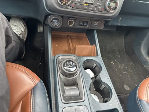 Used 2022 Ford Maverick Lariat w/ Lariat Luxury Package FWD image 17