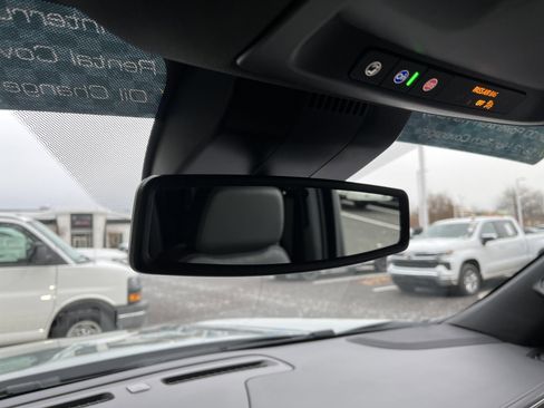 Used 2024 Chevrolet Tahoe LT image 9