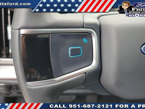 Certified 2025 Ford Expedition Active image 6