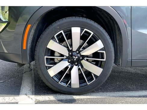 Used 2025 Mitsubishi Outlander SE FWD image 8