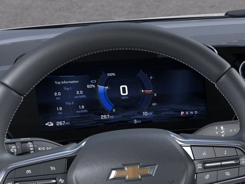 New 2026 Chevrolet Equinox EV LT image 43