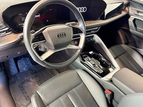 Used 2025 Audi Q5 Premium AWD/4WD image 10