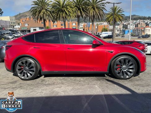 Used 2022 Tesla Model Y Performance AWD/4WD image 3