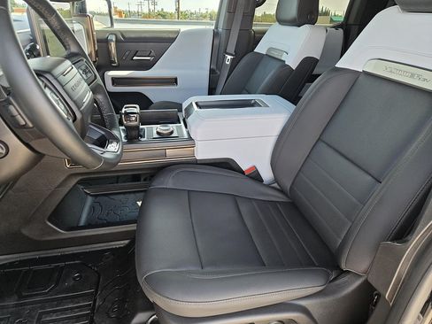 Used 2024 GMC Hummer EV 2X w/ LPO, Sport Package AWD/4WD image 22