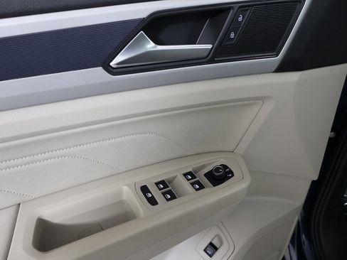 Used 2021 Volkswagen Atlas SE w/ Panoramic Sunroof Package image 21