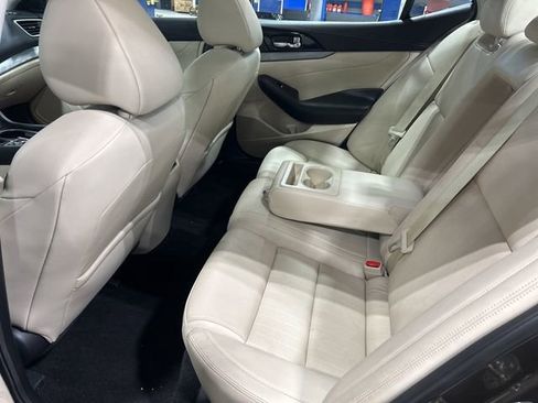 Used 2016 Nissan Maxima 3.5 SL FWD image 7