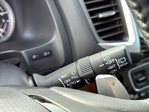 Used 2017 Honda Pilot Elite image 18