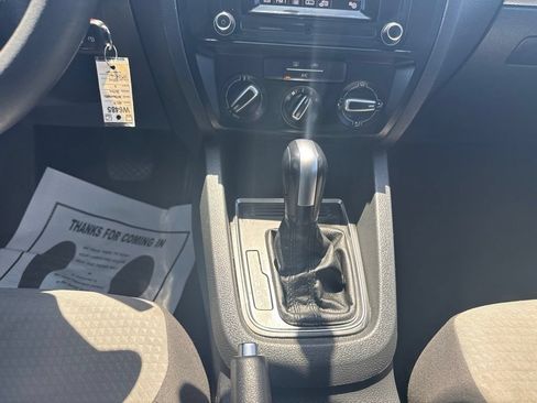 Used 2017 Volkswagen Jetta S FWD image 13