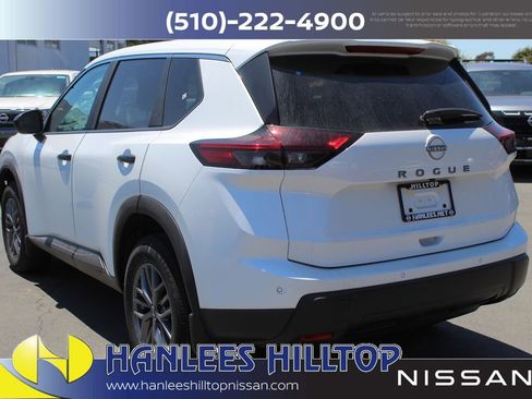 New 2025 Nissan Rogue S image 8