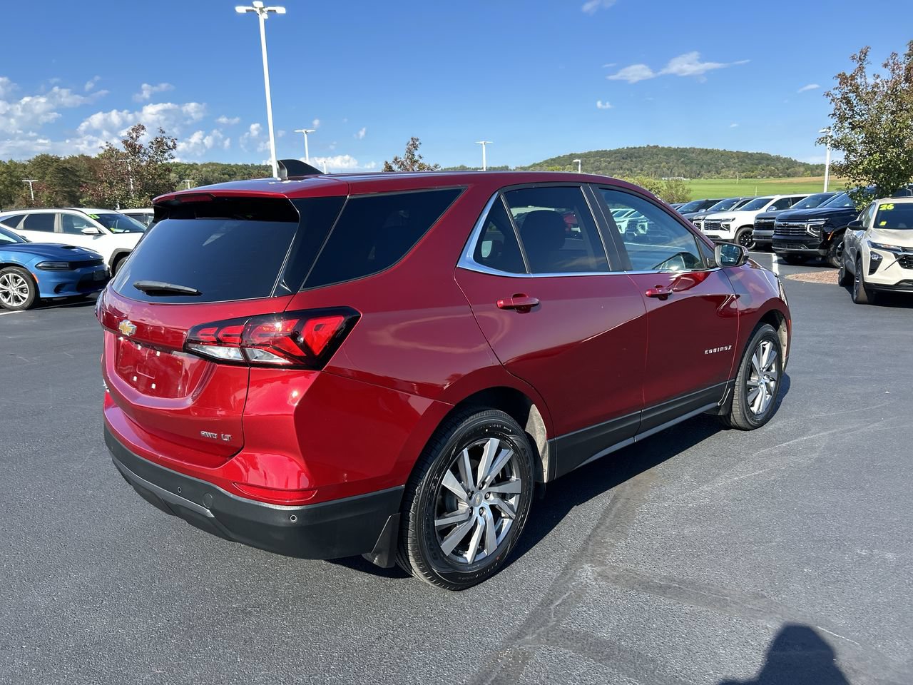 Used 2024 Chevrolet Equinox LT AWD/4WD image 7