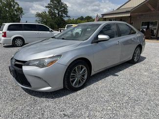 Used 2017 Toyota Camry SE FWD video 1