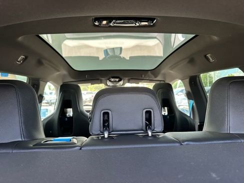 Used 2024 BMW iX xDrive50 w/ Convenience Package image 40