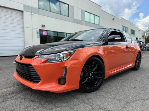 Used 2015 Scion tC FWD image 6