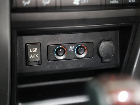 Used 2019 Toyota 4Runner Limited image 26