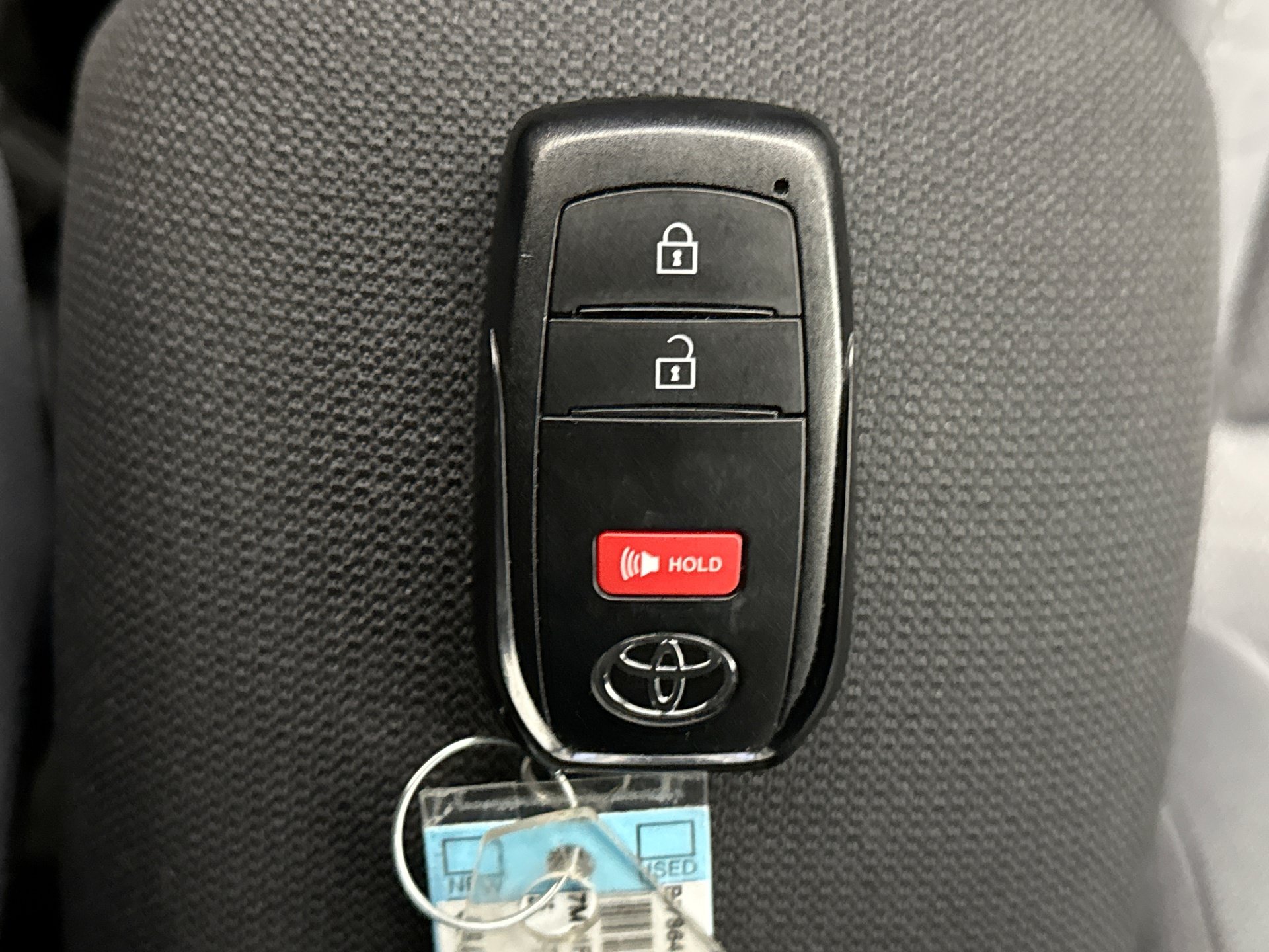 Used 2025 Toyota Corolla Cross AWD Hybrid image 21